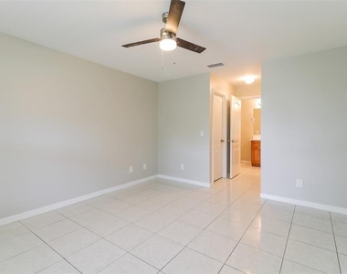 3318 34th Street Sw - Photo Thumbnail 6