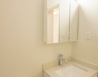 423 East 90th Street - Photo Thumbnail 7
