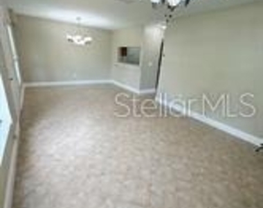 1202 Northlake Drive - Photo Thumbnail 2