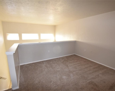 3916 Crayrich Circle - Photo Thumbnail 16