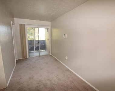 3916 Crayrich Circle - Photo Thumbnail 14