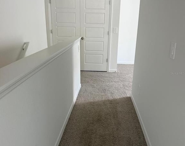 2582 Olympic Dr - Photo Thumbnail 16