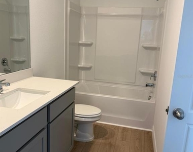 2582 Olympic Dr - Photo Thumbnail 15