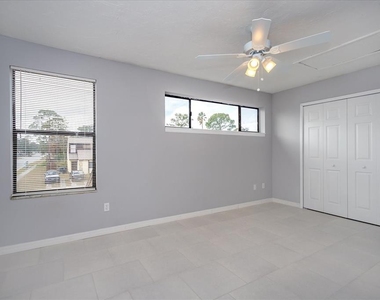 2703 Hunt Club Lane - Photo Thumbnail 11
