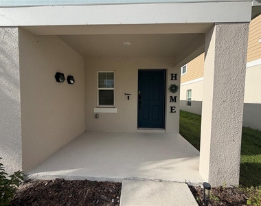 1563 Ellesmere Avenue - Photo Thumbnail 1