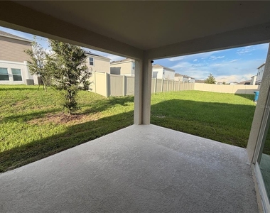 1563 Ellesmere Avenue - Photo Thumbnail 13