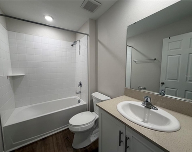 1563 Ellesmere Avenue - Photo Thumbnail 9