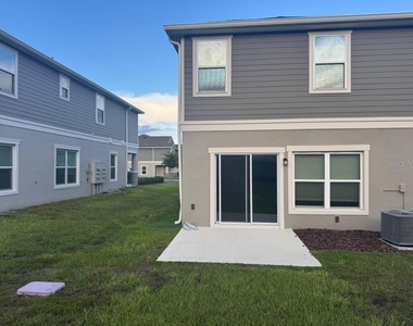 9448 Westside Hills Drive - Photo Thumbnail 3