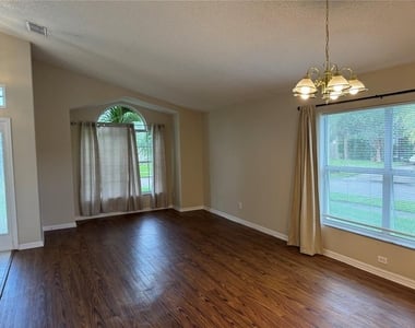 3215 Crystal Creek Boulevard - Photo Thumbnail 2