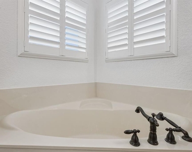 5107 Ne 122nd Boulevard - Photo Thumbnail 24