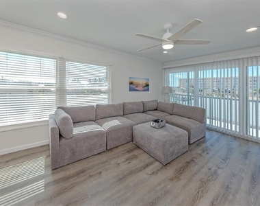 1400 Tarpon Center Drive - Photo Thumbnail 32
