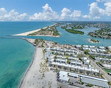 1400 Tarpon Center Drive - Photo Thumbnail 7