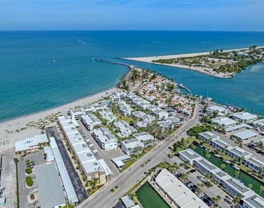 1400 Tarpon Center Drive - Photo Thumbnail 4