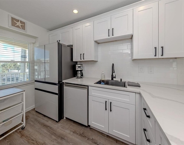 1400 Tarpon Center Drive - Photo Thumbnail 25