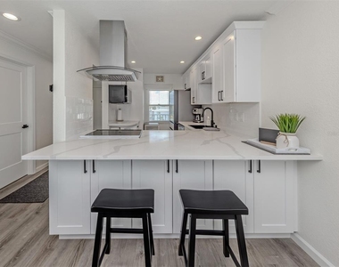 1400 Tarpon Center Drive - Photo Thumbnail 24