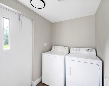 4129 Woodsridge Drive - Photo Thumbnail 25