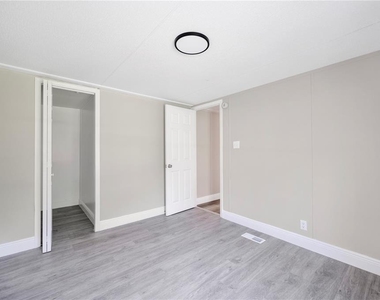 4129 Woodsridge Drive - Photo Thumbnail 22