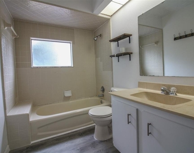 1533 King Avenue - Photo Thumbnail 11