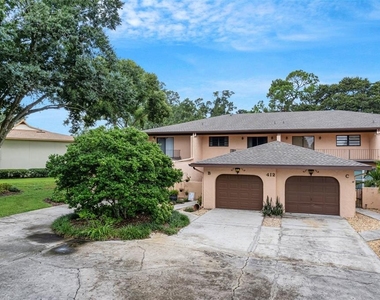 412 Howard Avenue - Photo Thumbnail 2