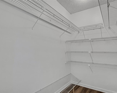 412 Howard Avenue - Photo Thumbnail 20