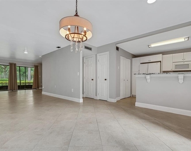 412 Howard Avenue - Photo Thumbnail 6