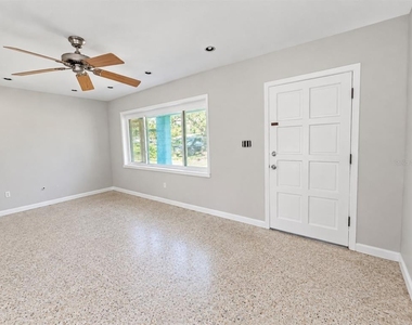 4919 Ne 2nd Avenue - Photo Thumbnail 2
