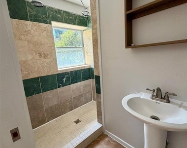 4919 Ne 2nd Avenue - Photo Thumbnail 5