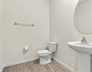5166 Sw 48th Lane - Photo Thumbnail 8