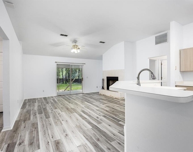 6106 Sw 85th Street - Photo Thumbnail 2