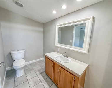 13708 Palm Drive - Photo Thumbnail 9