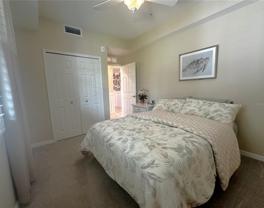 14051 Heritage Landing Boulevard - Photo Thumbnail 17