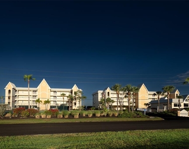 101 N Marion Court - Photo Thumbnail 48