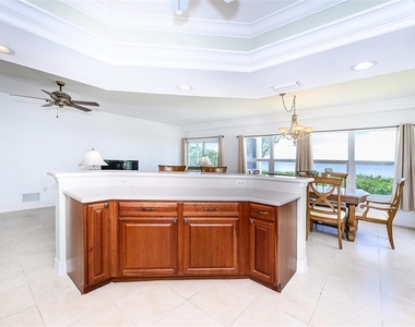 101 N Marion Court - Photo Thumbnail 17