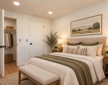 206 Oak Street - Photo Thumbnail 4