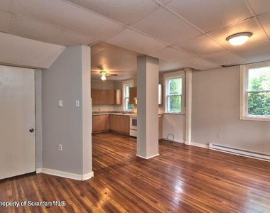511 N Main Street - Photo Thumbnail 7