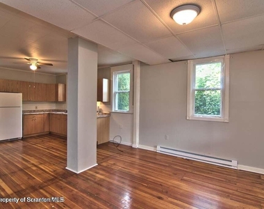511 N Main Street - Photo Thumbnail 8