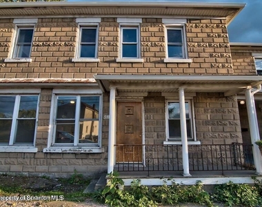 511 N Main Street - Photo Thumbnail 5
