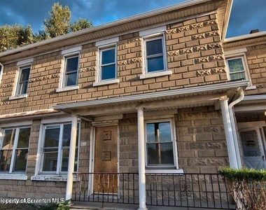 511 N Main Street - Photo Thumbnail 6