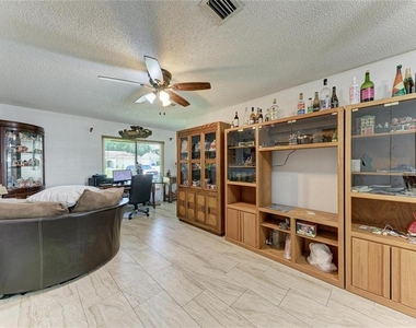 1520 Sunnyhills Drive - Photo Thumbnail 12