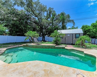 1520 Sunnyhills Drive - Photo Thumbnail 32