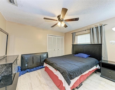1520 Sunnyhills Drive - Photo Thumbnail 18