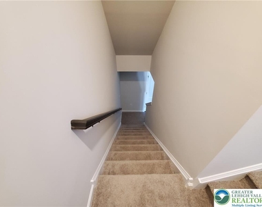 1081 Turnstone Drive - Photo Thumbnail 13