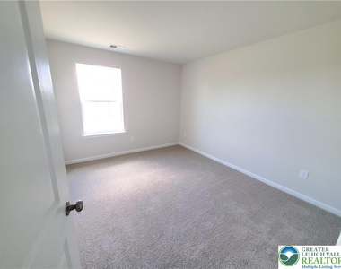 1081 Turnstone Drive - Photo Thumbnail 29