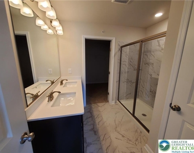 1081 Turnstone Drive - Photo Thumbnail 21