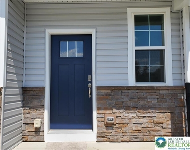 1081 Turnstone Drive - Photo Thumbnail 1