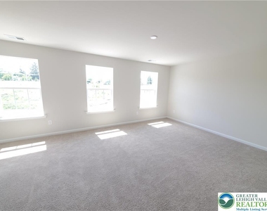 1081 Turnstone Drive - Photo Thumbnail 19