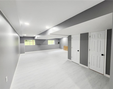 356 Redclover Lane - Photo Thumbnail 34