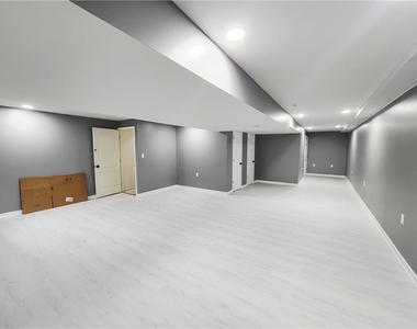 356 Redclover Lane - Photo Thumbnail 29