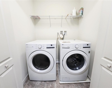 356 Redclover Lane - Photo Thumbnail 23