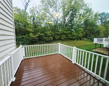 356 Redclover Lane - Photo Thumbnail 15